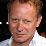 dr lam stellan skarsgard